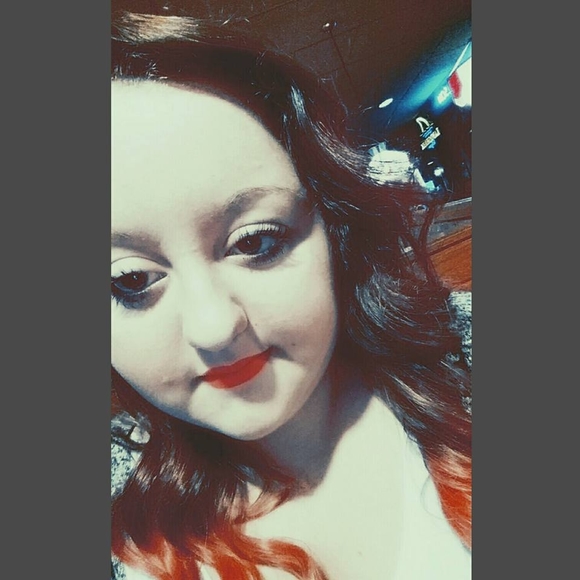 Meet your Posher, Haley - Picture 1 of 1
