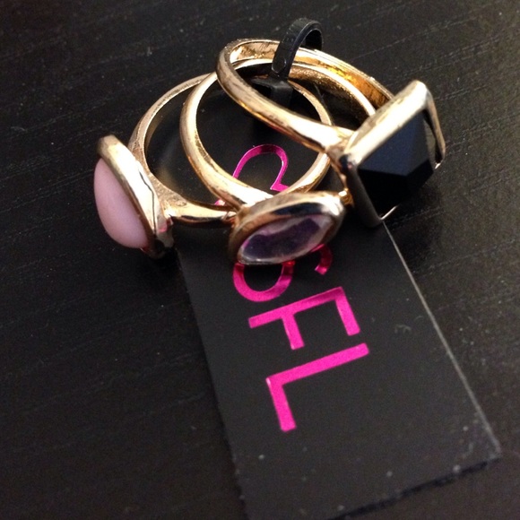 3 ring set- size 8