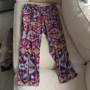 Patterned pants