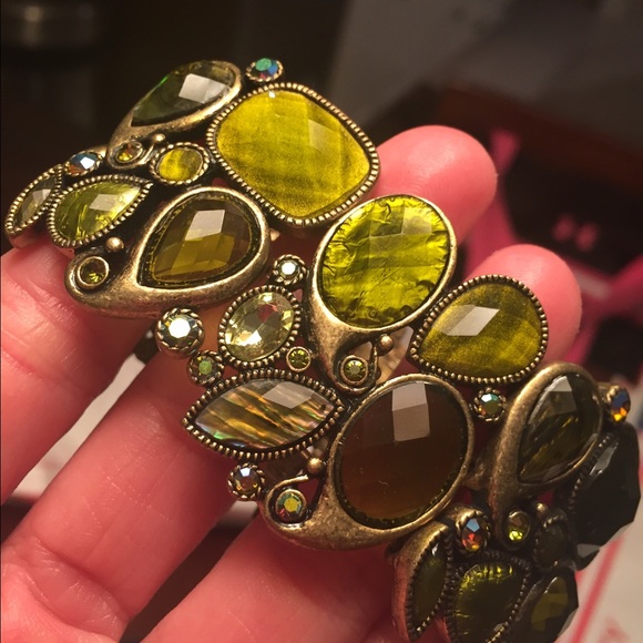 Lia Sophia stretch bracelet - Picture 3 of 3