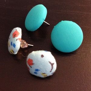 2 pairs of earrings- turquoise and floral