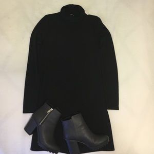 Black Turtle Neck Loose Dress