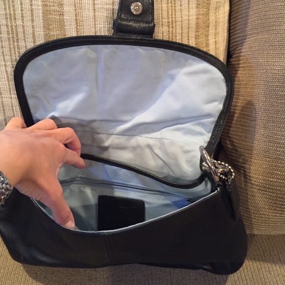 Coach black leather bag - Picture 2 of 3