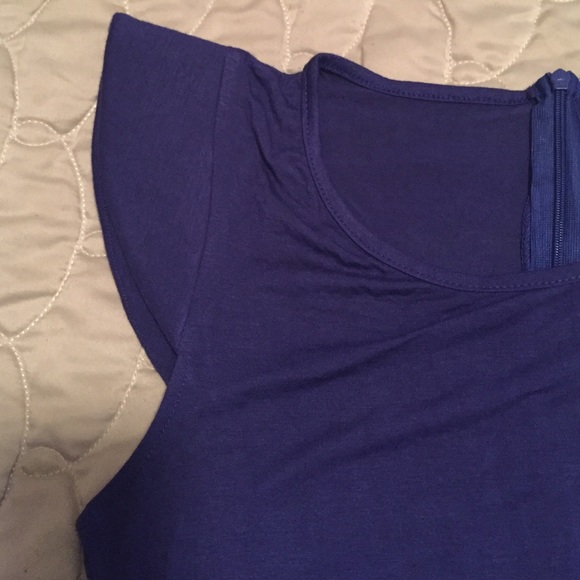 Cap Sleeve Top - Picture 2 of 4