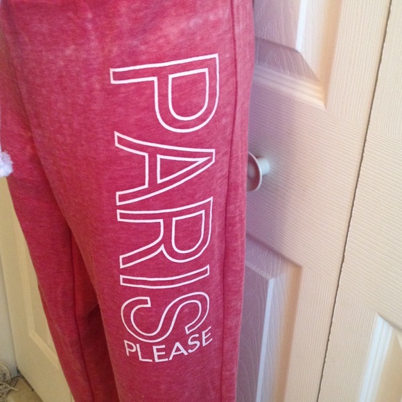 Red joggers - Picture 2 of 4