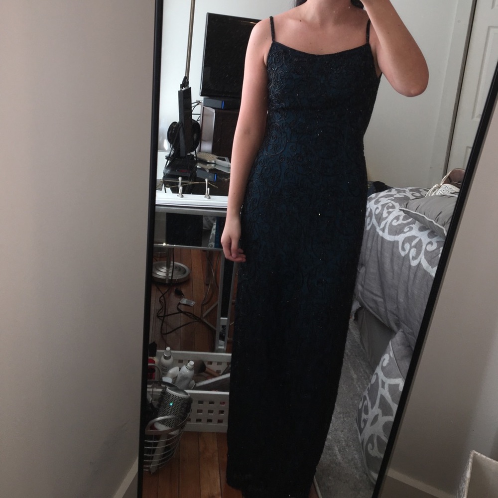 Black beaded prom dress - Picture 4 of 6