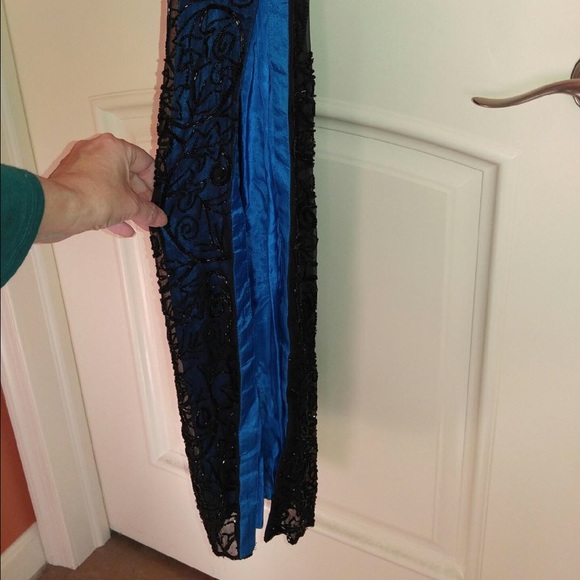 Black beaded prom dress - Picture 3 of 6