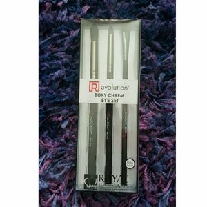 Royal Brush Eye Brush Set. NEW AND UNOPENED