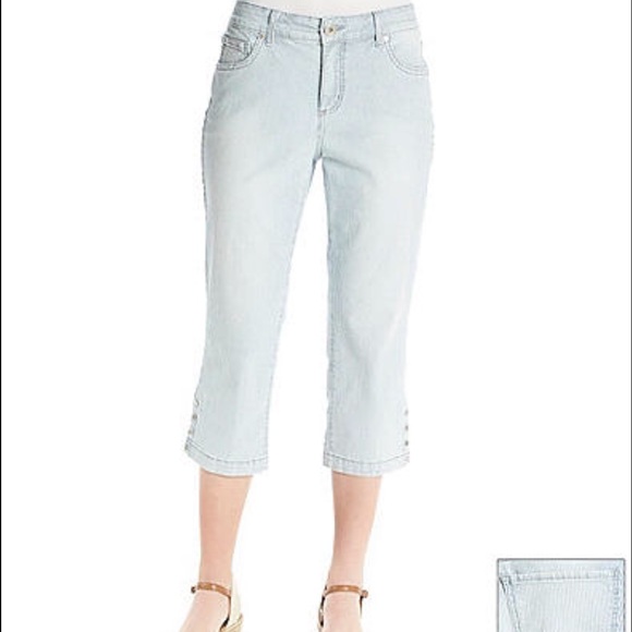 Striped Stretch Capri Pants - Picture 1 of 3