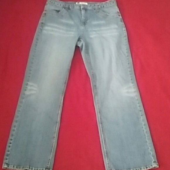Light washed blue jeans