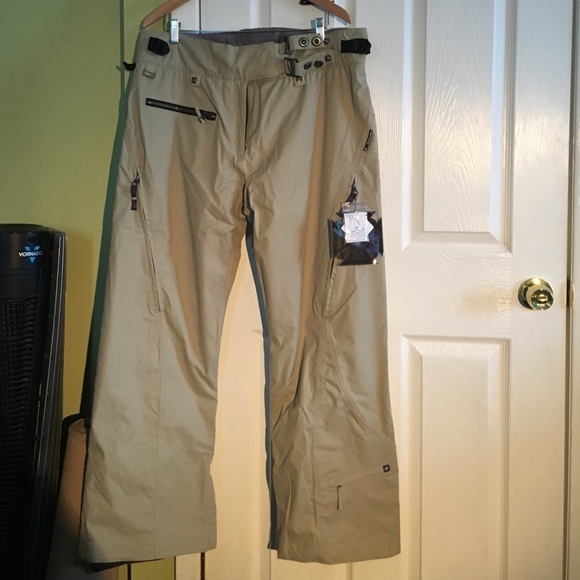 Snowboarding pants