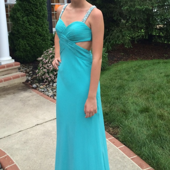 Faviana Blue Prom Dress!!
