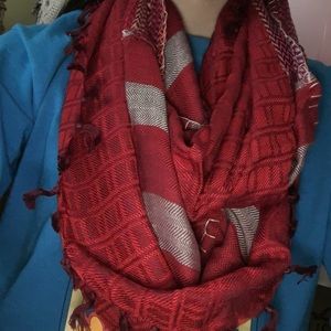NWT Charming Charlie scarf