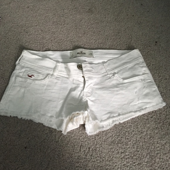 White Hollister low waisted shorts