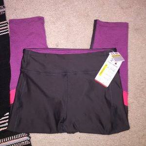 Under Armour crop fitted pants
