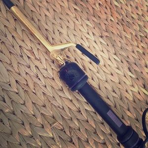 Hot tools kinky curling iron