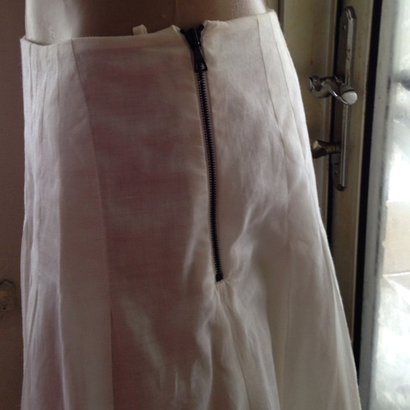 PRADA SKIRT (NEVER WORN) - Picture 2 of 3