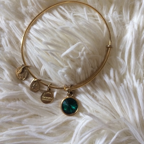 Emerald Alex and Ani
