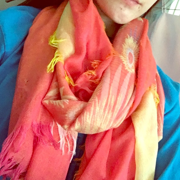 Scarf!