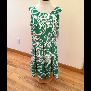Green and White Floral Pattern Dress