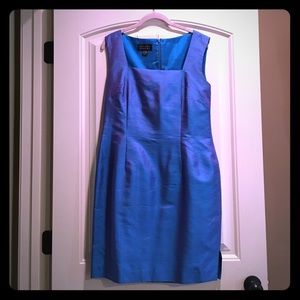 Beautiful sleeveless  dress, great color