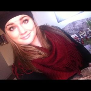 Meet your Posher, Tara