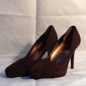 Tahari brown heels