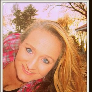 Meet your Posher, Angie