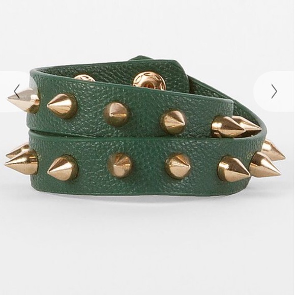 BKE Green & gold spiked bracelet