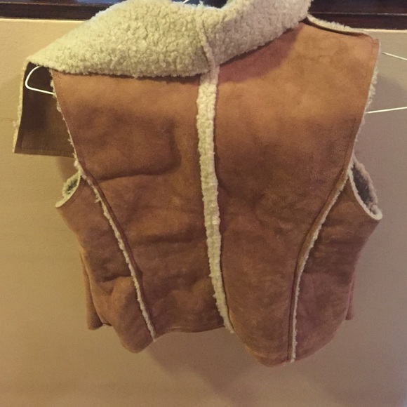 Old navy vest - Picture 2 of 3