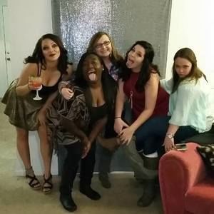 Meet your Posher, Kima