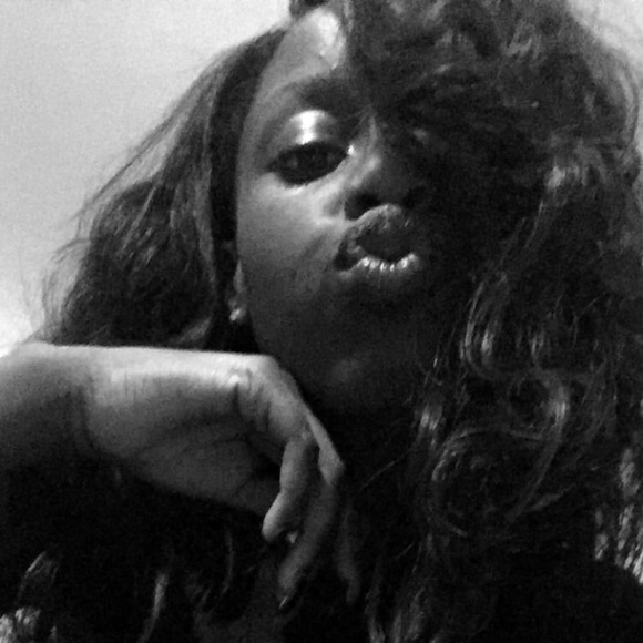 Meet your Posher, Terronda - Picture 1 of 1