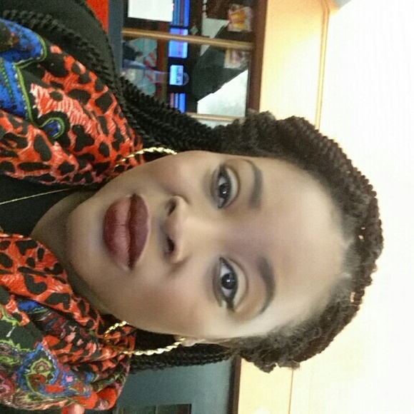 Meet your Posher, Melanie