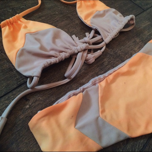 ❤️SOLD❤️ Acacia Swimwear Sunset Colorblock - Picture 3 of 4