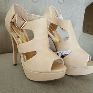 Cute cute heels