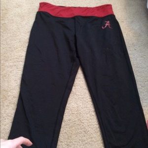 Alabama crop yoga pants