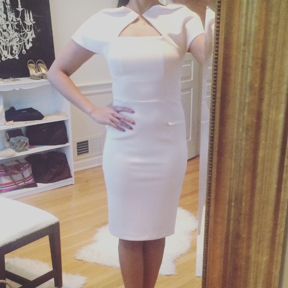 Bandage capped sleeve dress. 💁🏼
