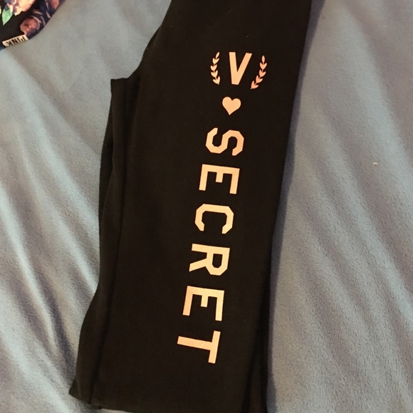 NWOT VS leggings