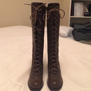 Tie Up Boots with Side Zipper