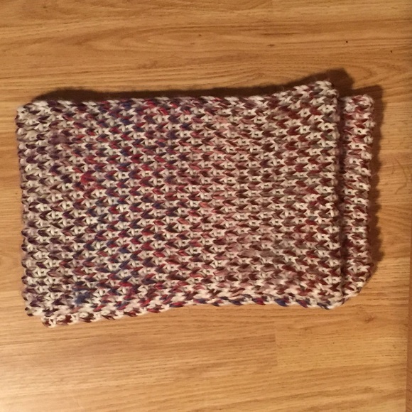 Ombré knit infinity scarf - Picture 1 of 4