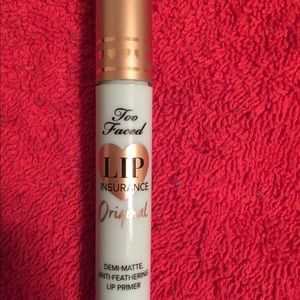 Too Faced Matte Insurence