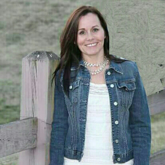 Meet your Posher, Jerri - Picture 2 of 2