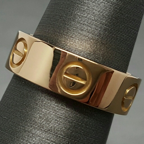 Cartier Love Ring 18k Yellow Gold w/Box - Picture 4 of 4