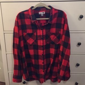 Old Navy classic women's plaid button shirt