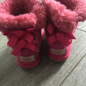 Size 9 Toddler Uggs