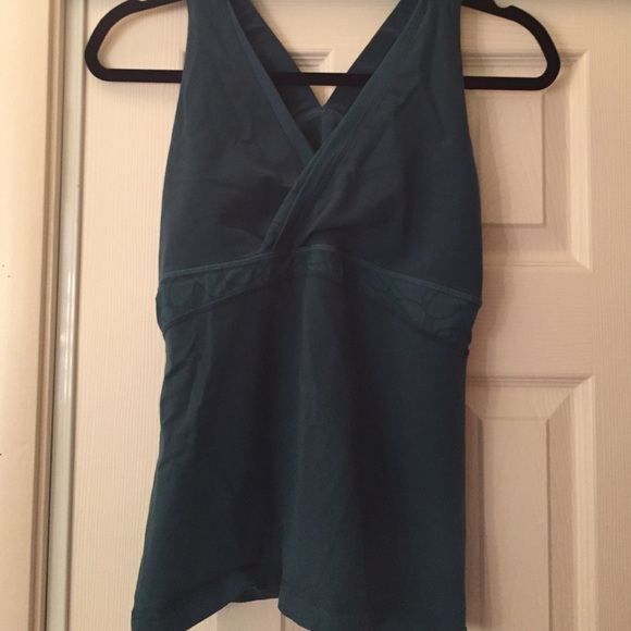 Lululemon tank like new!