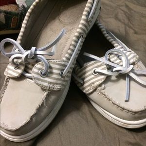 Boat shoes