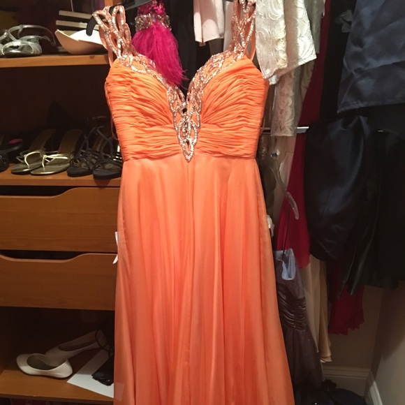 Prom Dress - Picture 2 of 3