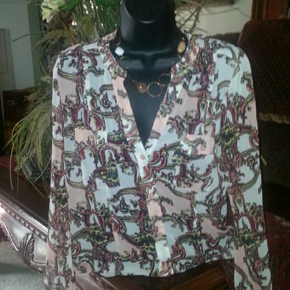 Button down blouse - Picture 1 of 1