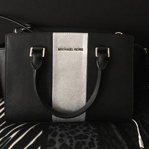 🚫🚫SOLD🚫🚫 Michael Kors Tilda Handbag